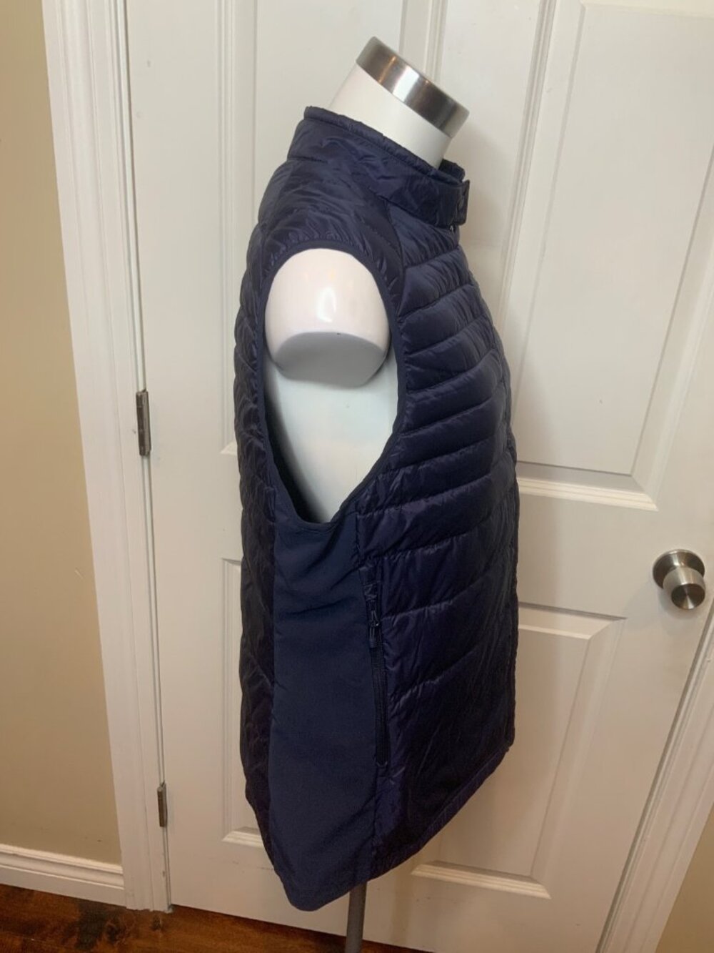 Lacoste Sport Navy Blue Zip-Up Puffer Vest NWT, Size 12 - Picture 3 of 7